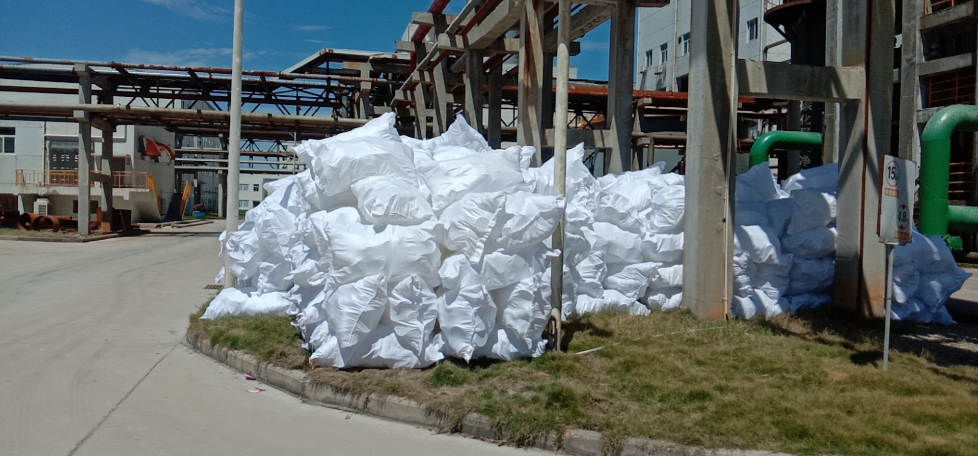 填料塔與噴淋塔的優(yōu)缺點(diǎn) 填料塔與噴淋塔的優(yōu)缺點(diǎn)